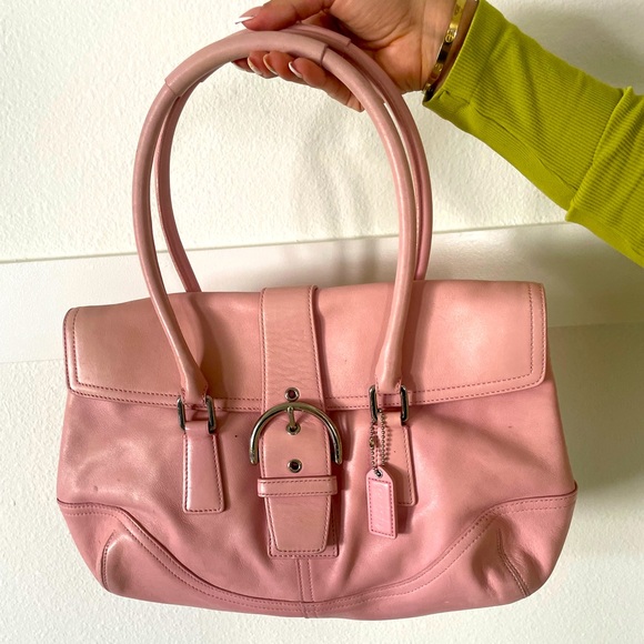 Used Coach purse. - Picture 1 of 8